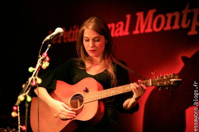 chanteuse, petit journal montparnasse